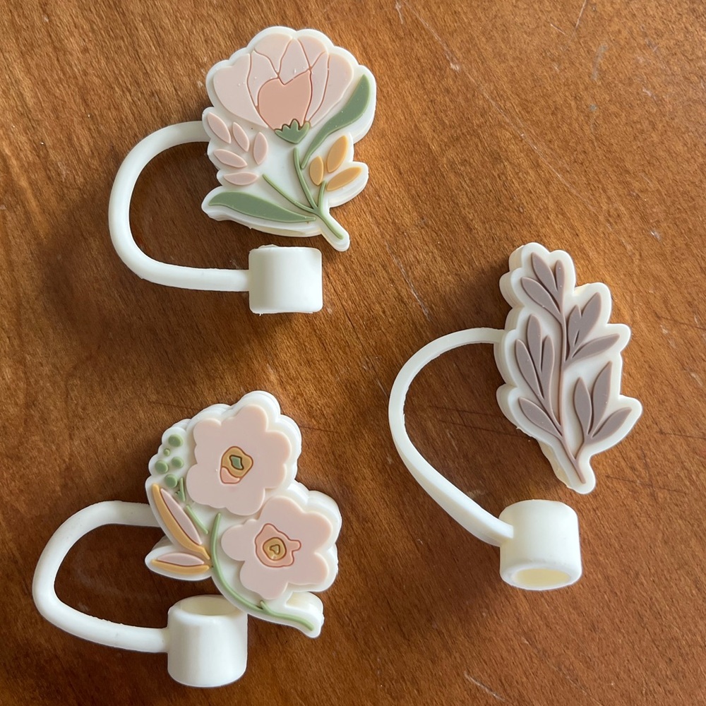 Set of 3 brand new floral spring and summer straw toppers
